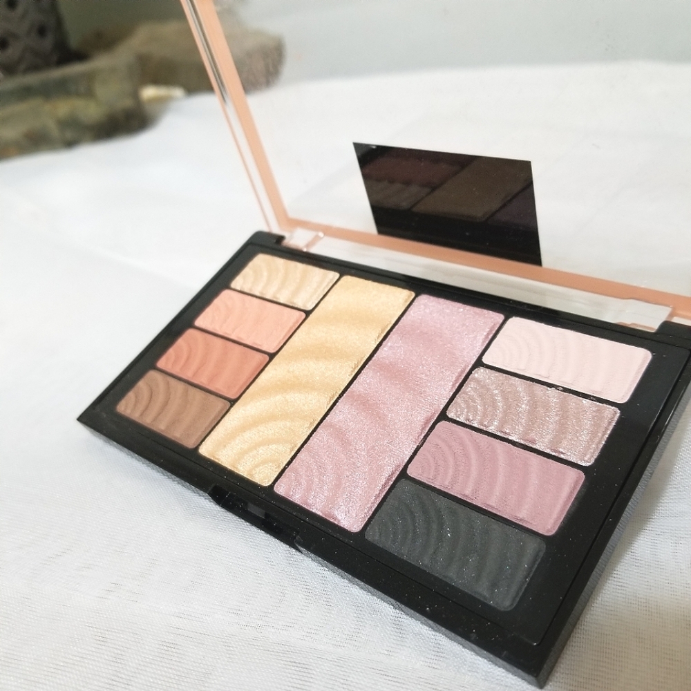 Total Temptation Shadow and Highlight palette  - Maybelline - Picture 2 of 3